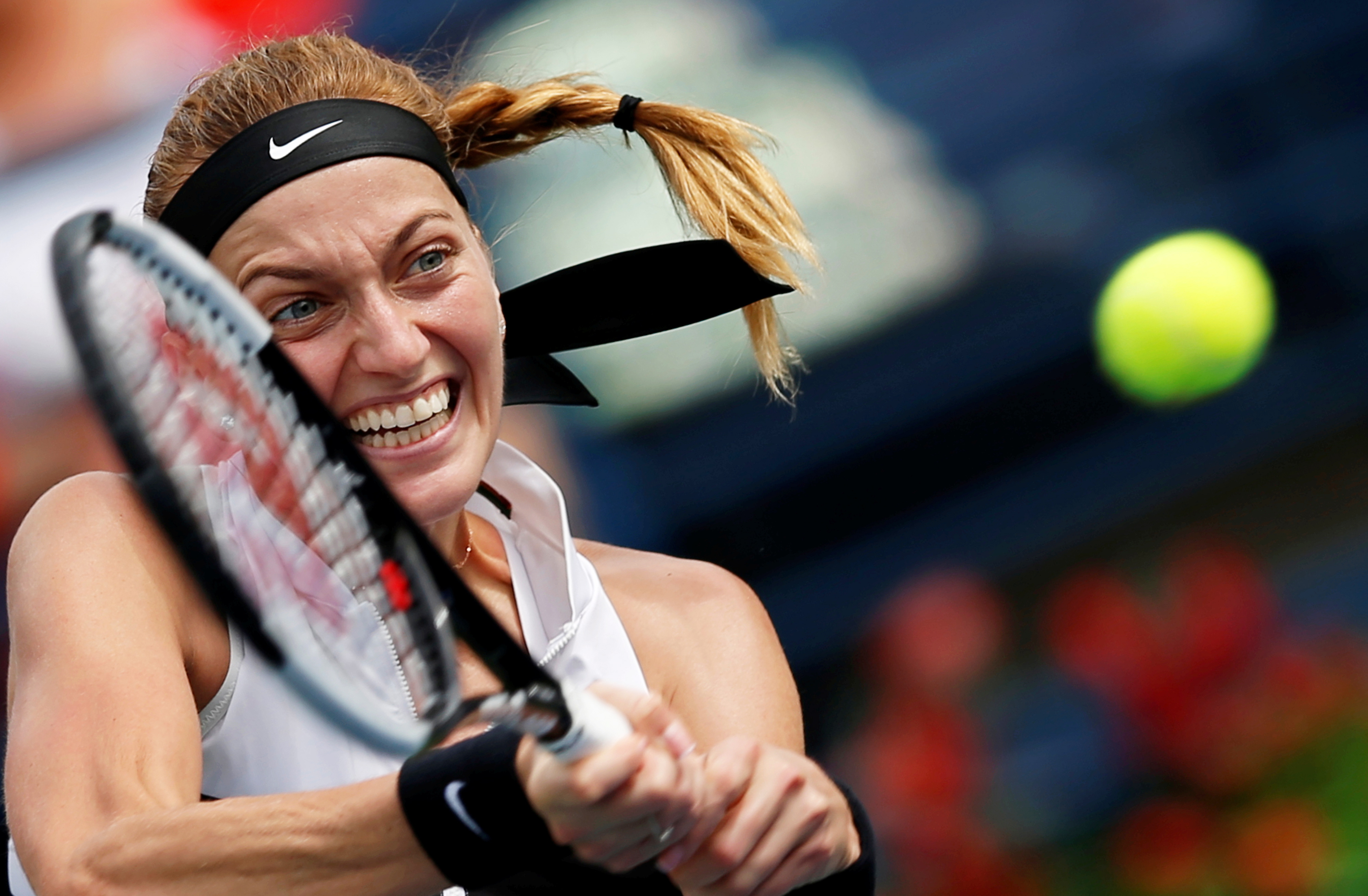 爱游戏官方网站-科维托娃回归赛场，绝杀首场状态亮眼，篮网观众沸腾！-爱游戏官方网站